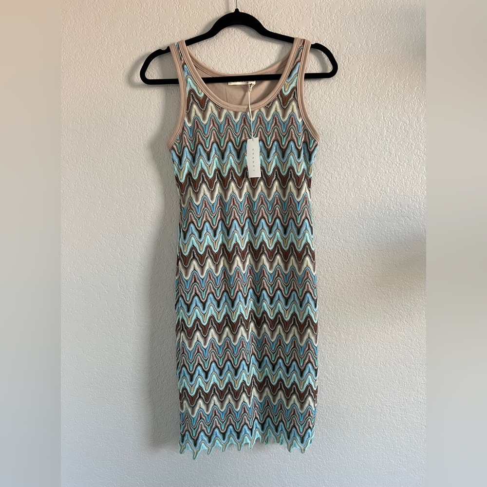 NWT STARK X  Serena Dress. Size S - Picture 5 of 13